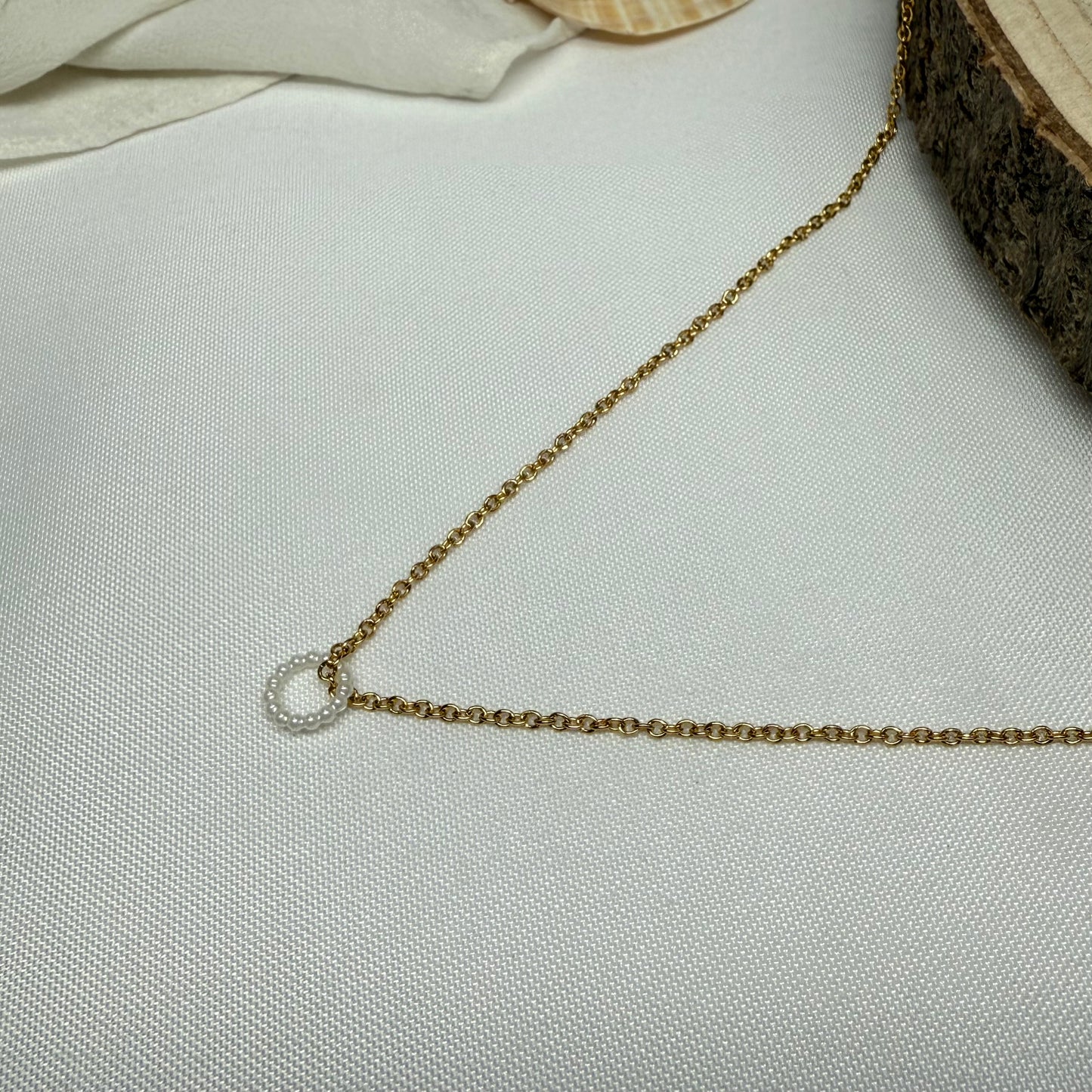 Collier Discret