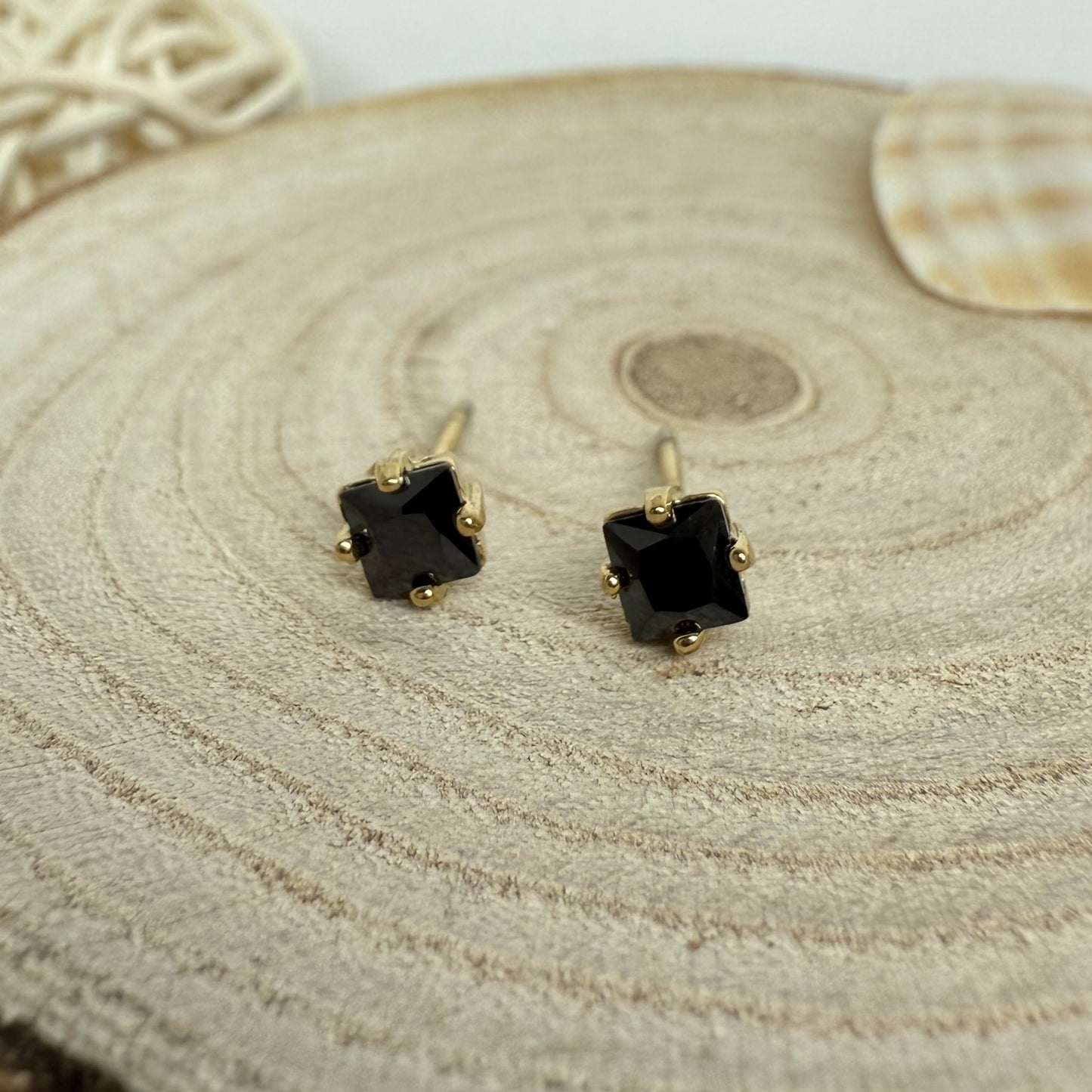 Boucles d’oreilles Blancs-Noirs 1