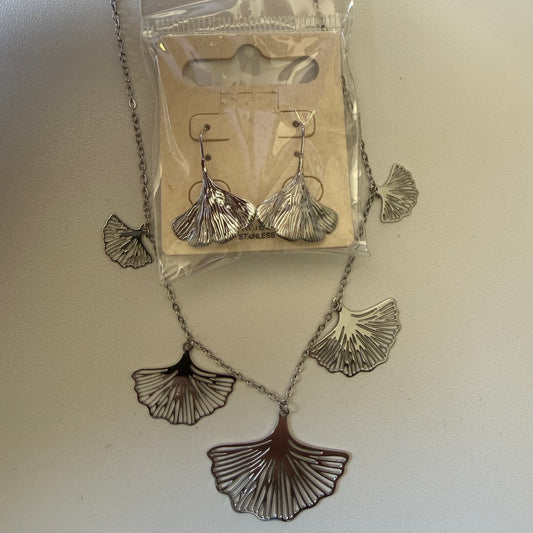 Ensemble Lyne Gingko
